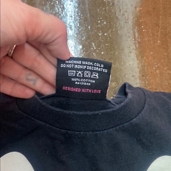 KID ROBOT Black DUNNY SKELETON GLOW IN THE DARK T SHIRT UNISEX SZ SMALL - Picture 5 of 6